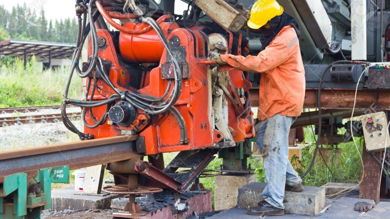 Flash butt welding equipment