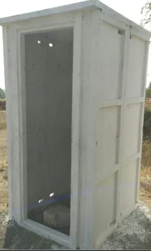 Toilet blocks